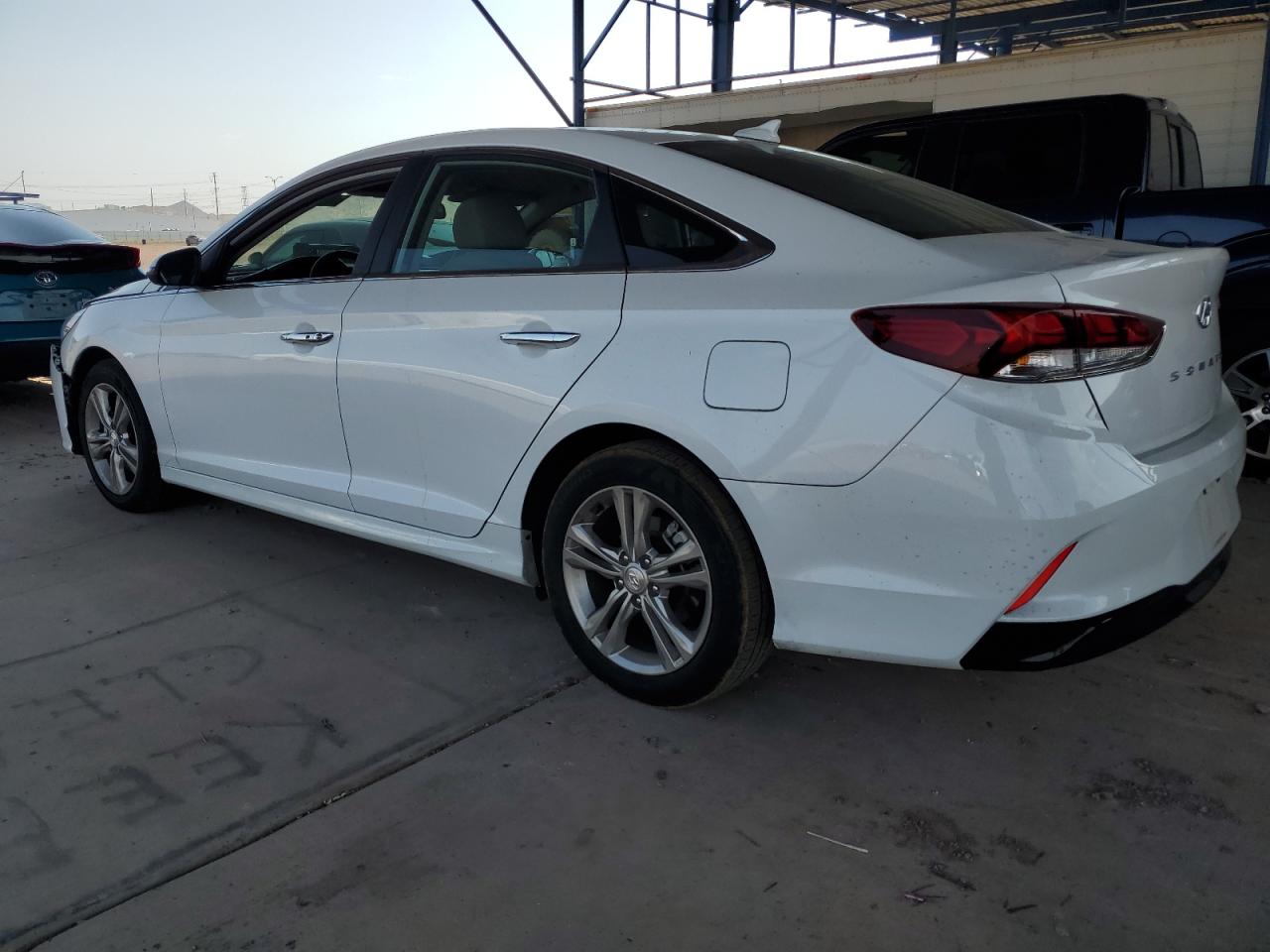 2018 HYUNDAI SONATA SPO - 5NPE34AF3JH637993 — photo 2