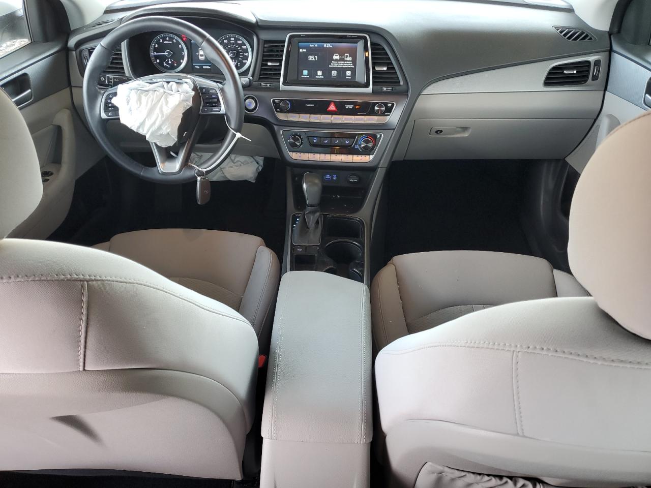 2018 HYUNDAI SONATA SPO - 5NPE34AF3JH637993 — photo 8