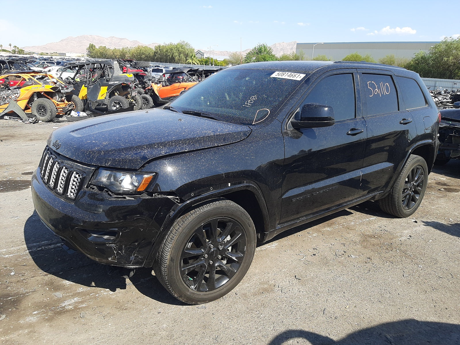 2018 JEEP GRAND CHER - 1C4RJFAG3JC256877 — photo 2