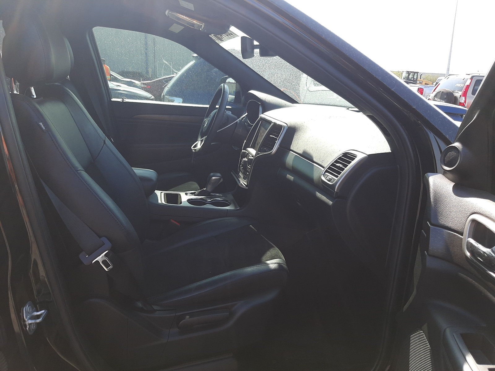 2018 JEEP GRAND CHER - 1C4RJFAG3JC256877 — photo 5