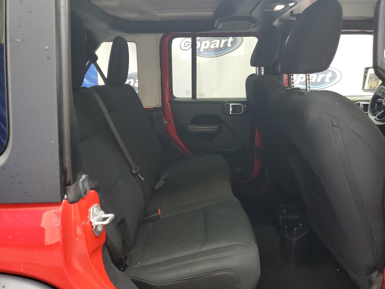 2018 JEEP WRANGLER U - 1C4HJXDG7JW126869 — photo 10