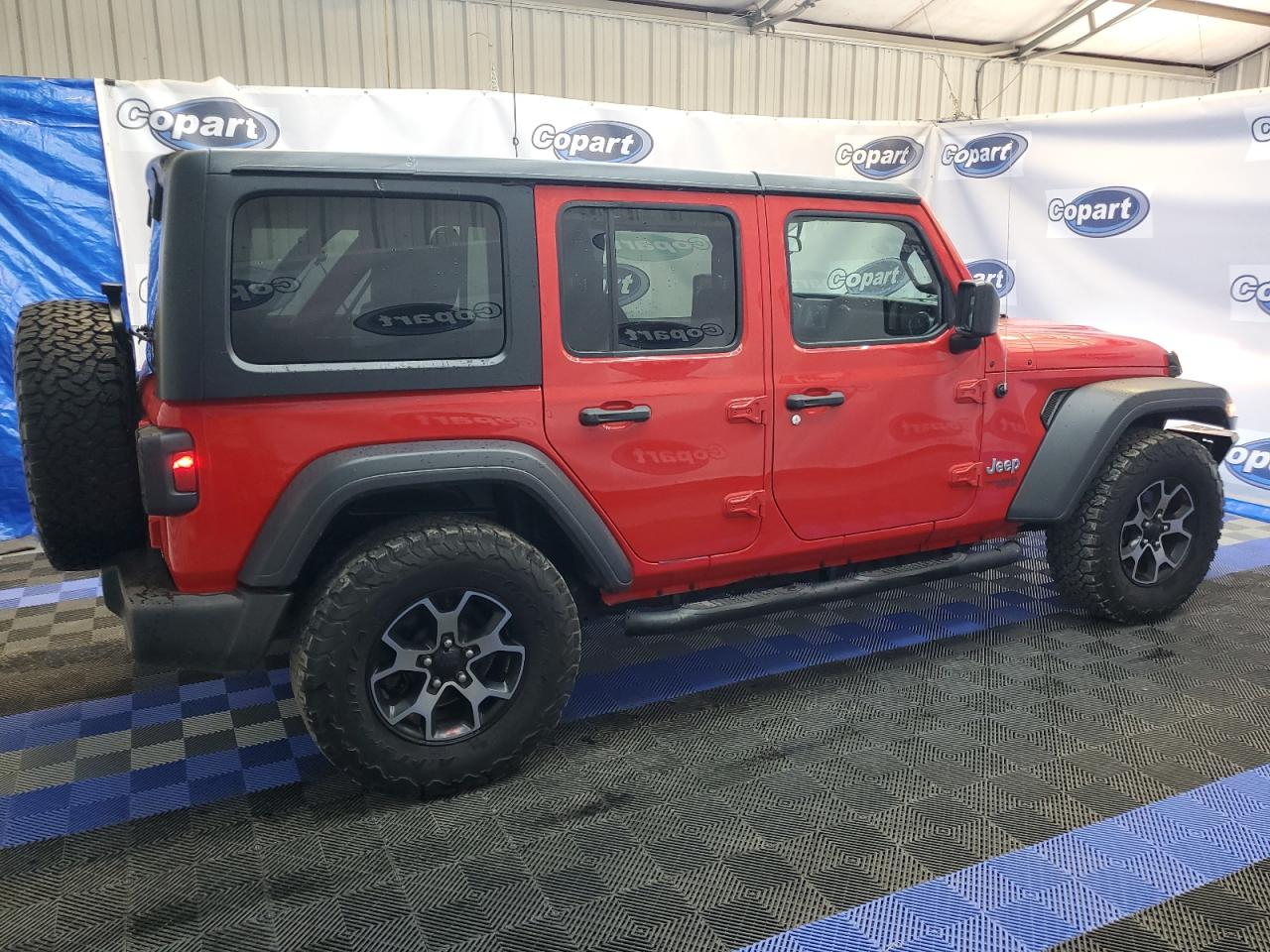 2018 JEEP WRANGLER U - 1C4HJXDG7JW126869 — photo 3