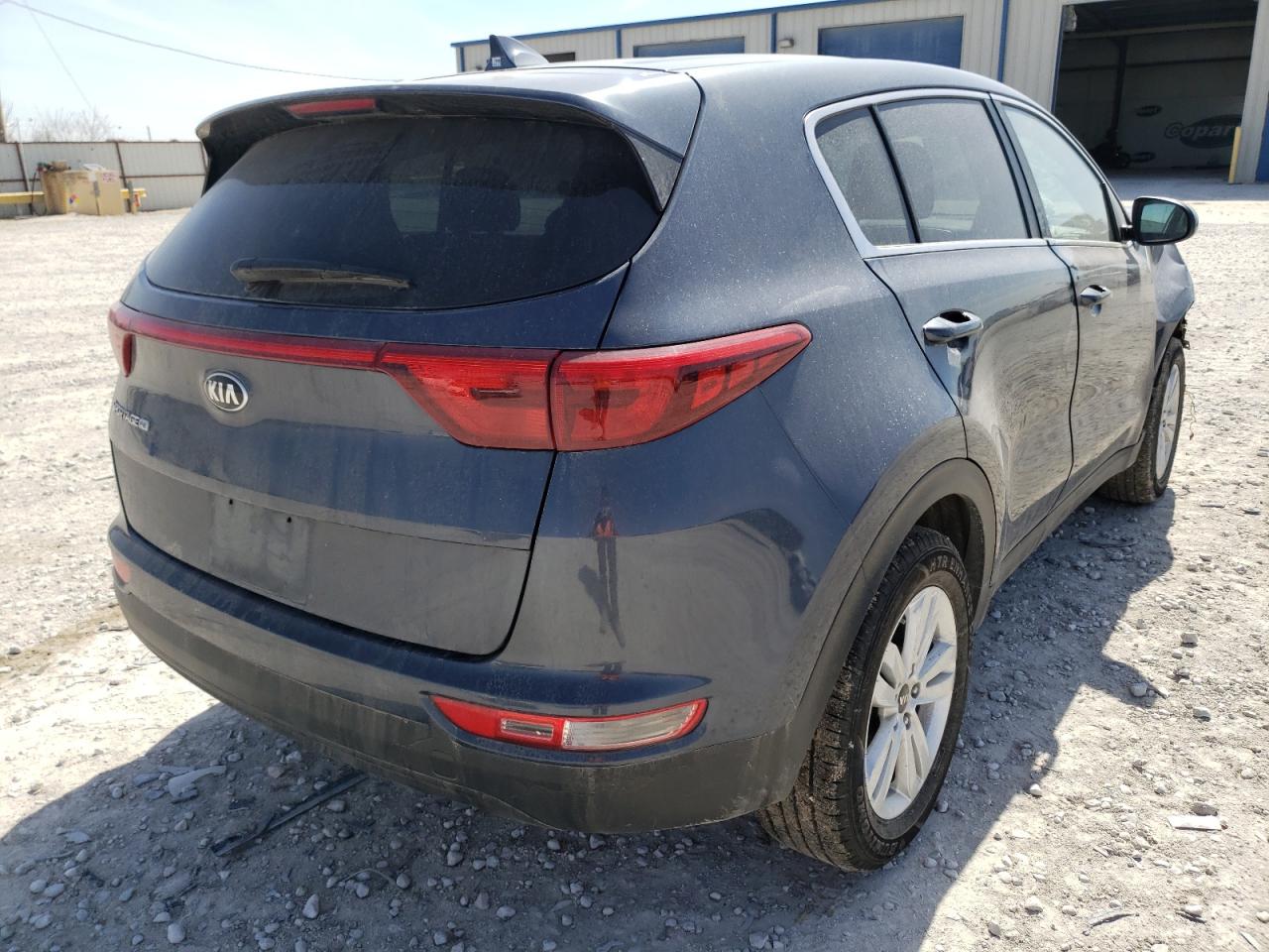 2018 KIA SPORTAGE L - KNDPM3AC8J7372739 — photo 4