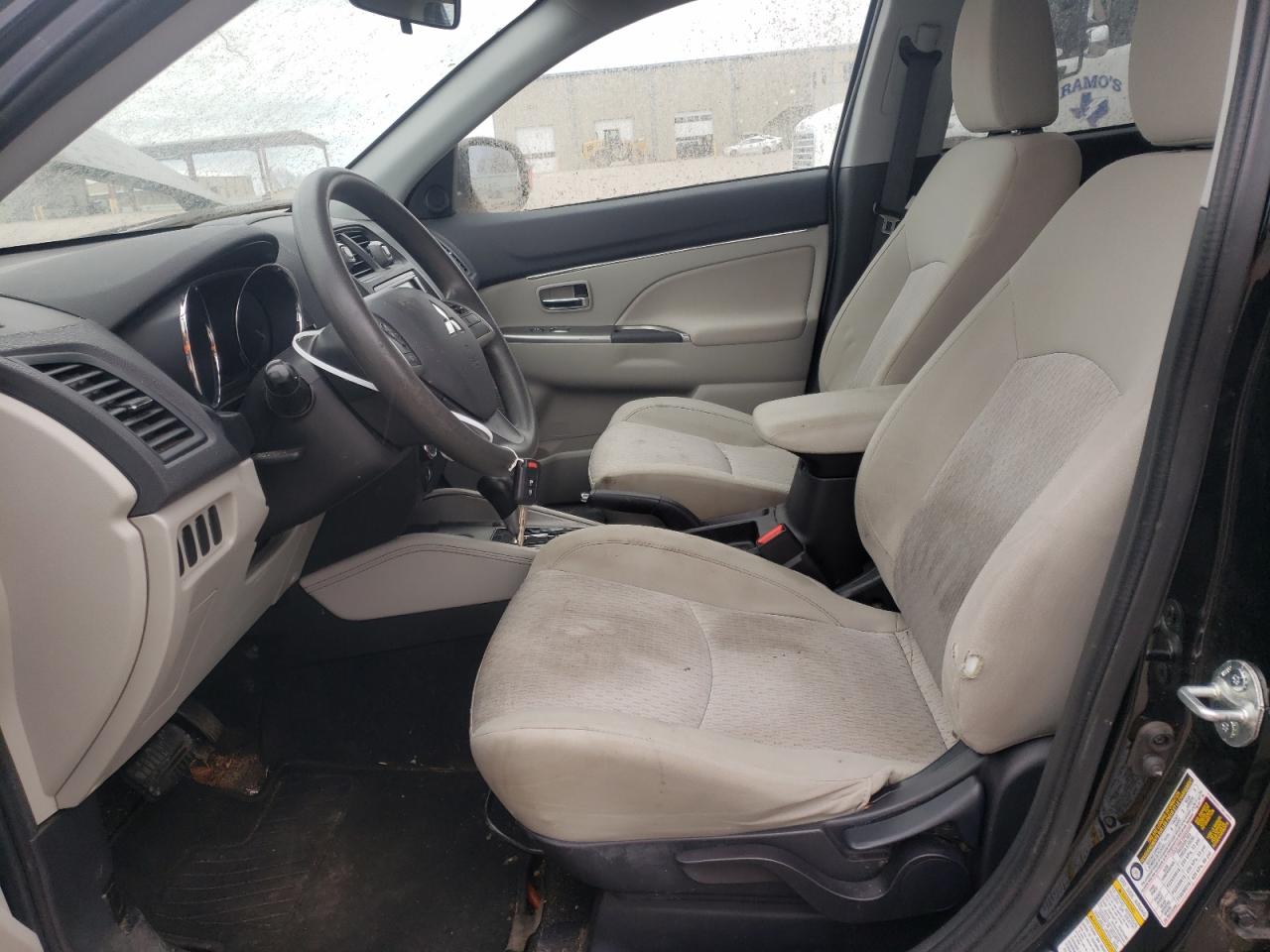 2018 MITSUBISHI OUTLANDER - JA4AP3AU4JU013177 — photo 7