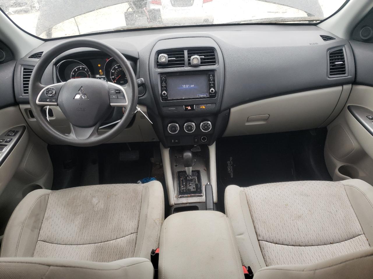 2018 MITSUBISHI OUTLANDER - JA4AP3AU4JU013177 — photo 8