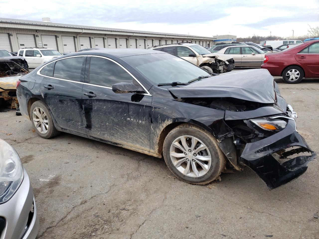2019 CHEVROLET MALIBU LT - 1G1ZD5ST6KF131667 — photo 4