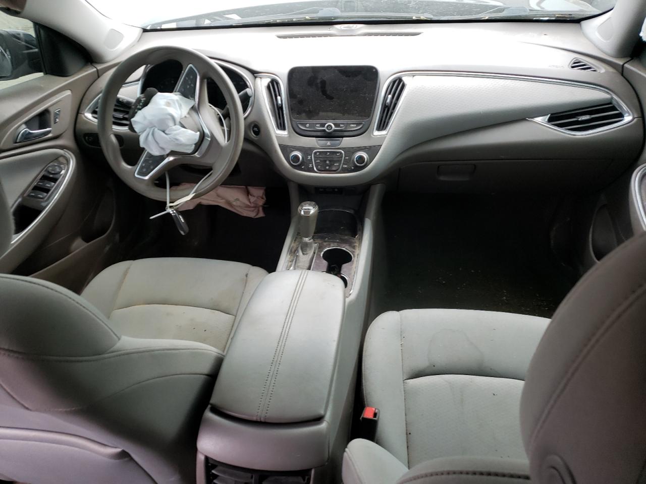 2019 CHEVROLET MALIBU LT - 1G1ZD5ST6KF131667 — photo 8