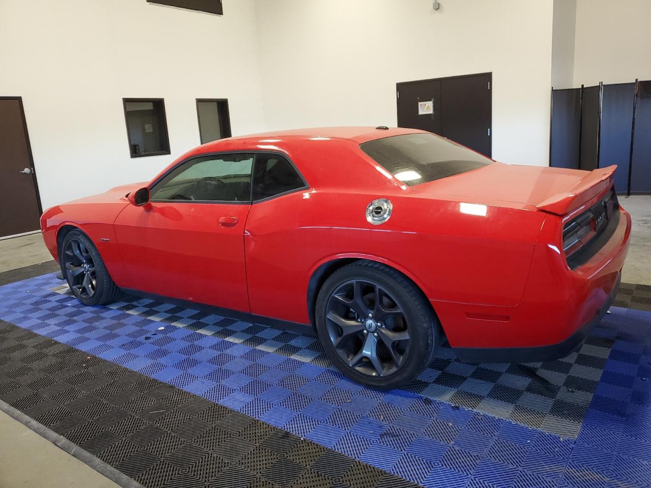 2019 DODGE CHALLENGER - 2C3CDZBT4KH641913 — photo 2