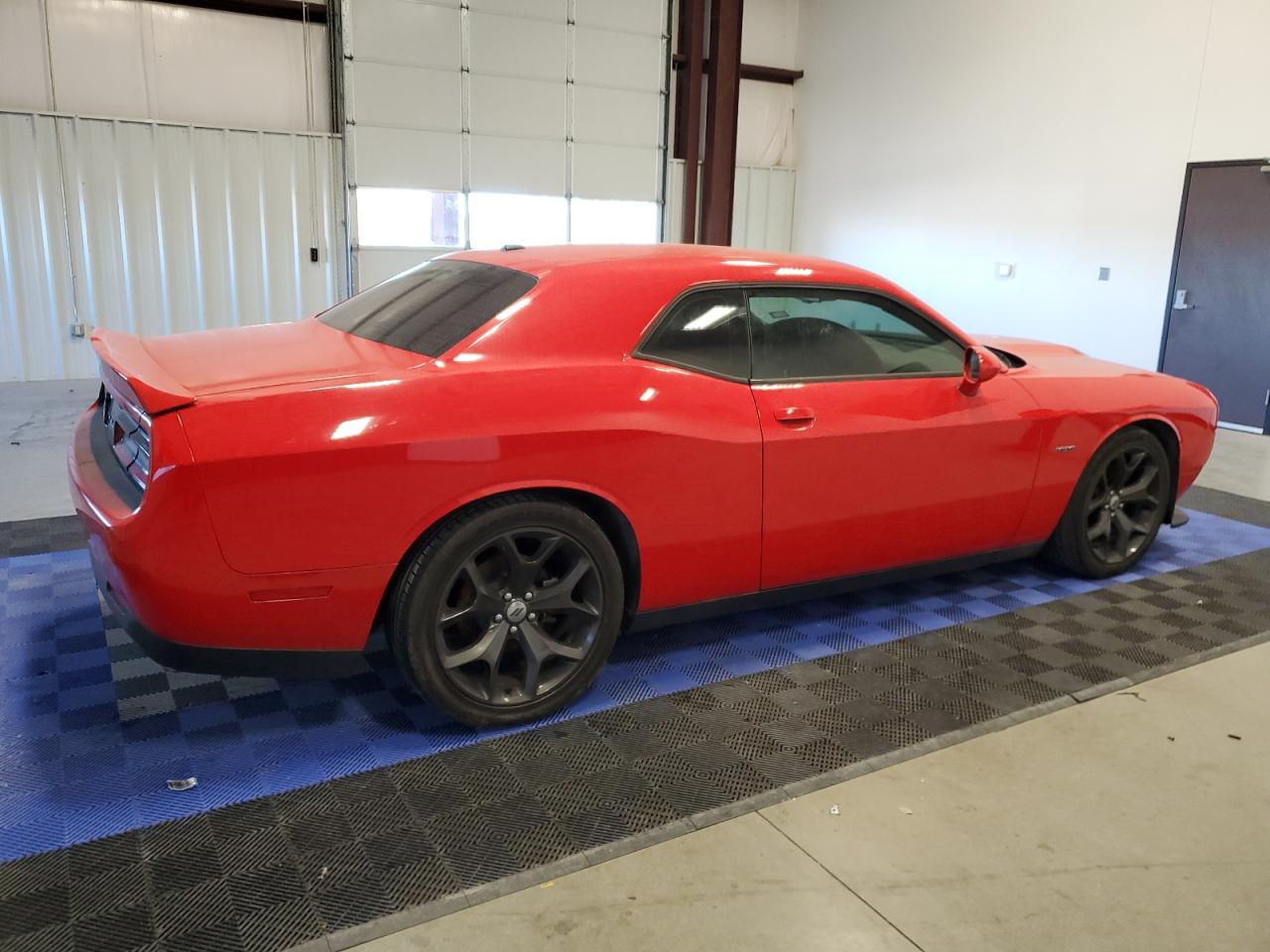 2019 DODGE CHALLENGER - 2C3CDZBT4KH641913 — photo 3