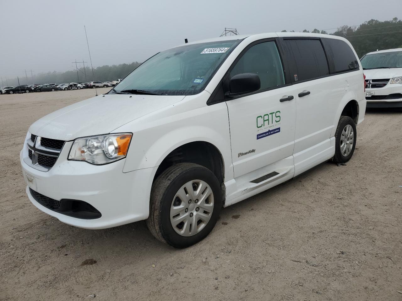 2019 DODGE GRAND CARA - 2C7WDGBG3KR798894 — photo 1