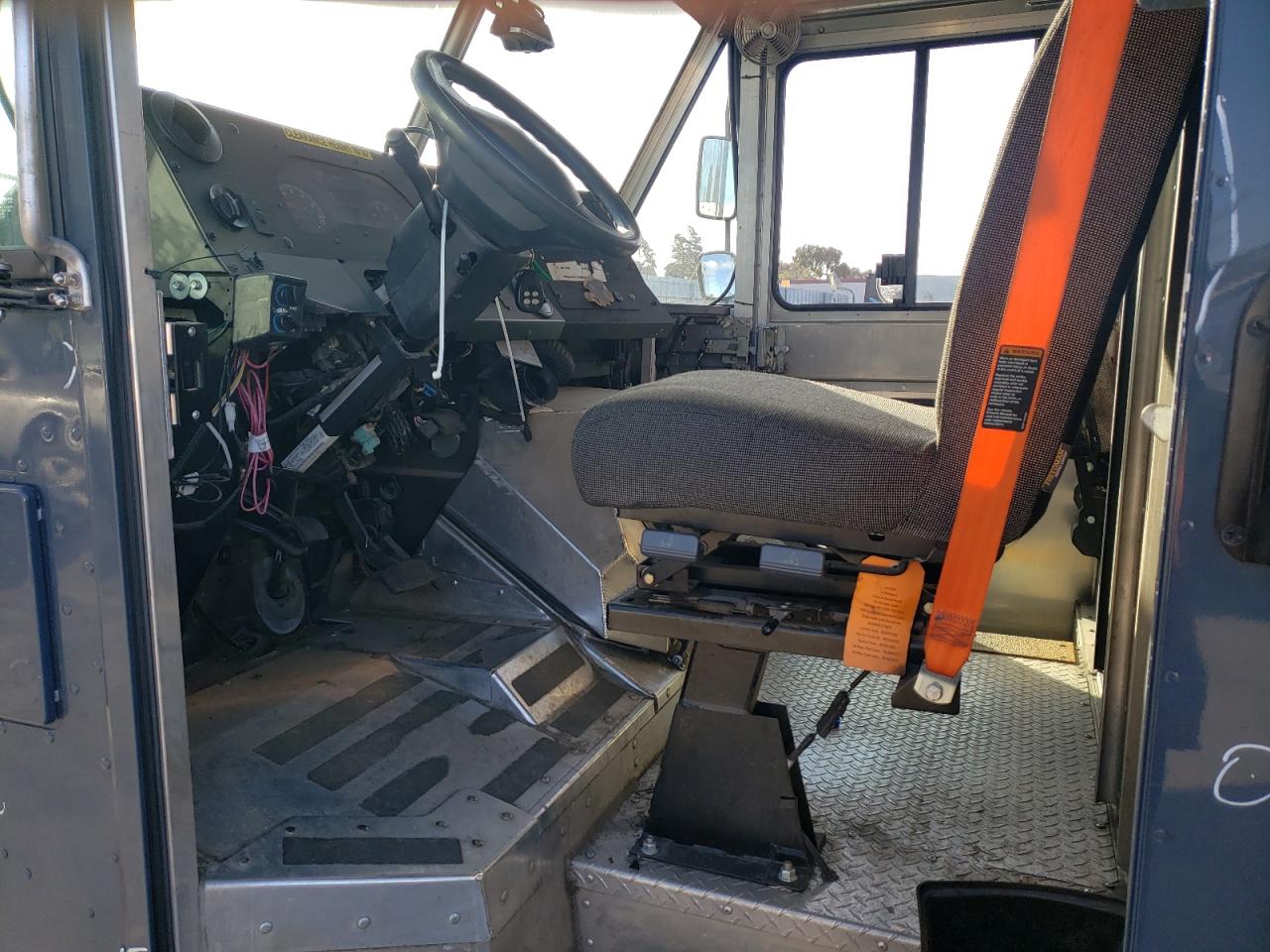 2019 FORD ECONOLINE - 1FC3E4K6XKDC48890 — photo 8