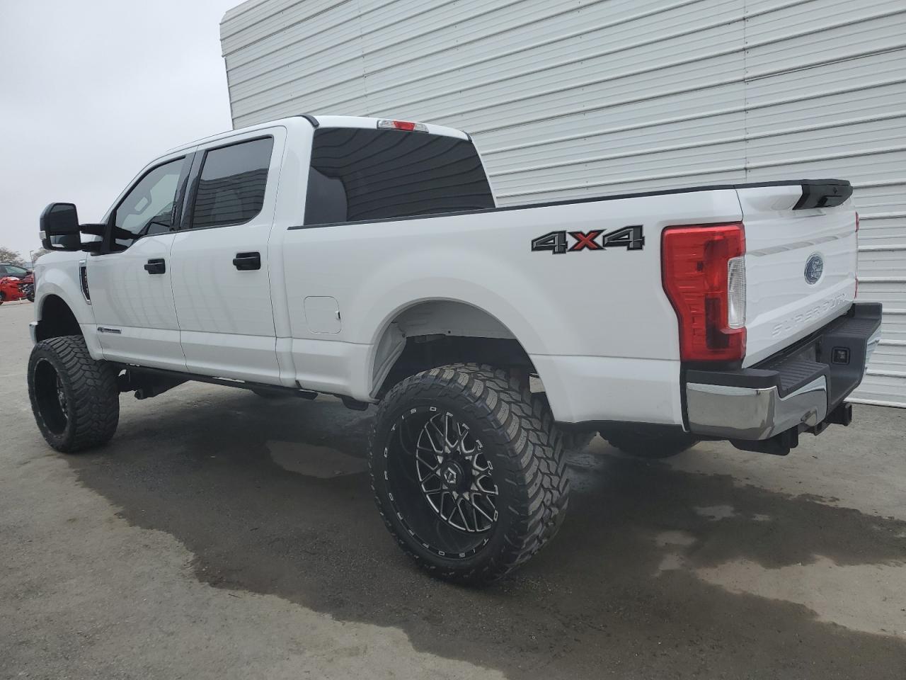 2019 FORD F250 SUPER - 1FT7W2BT6KEC16800 — photo 2