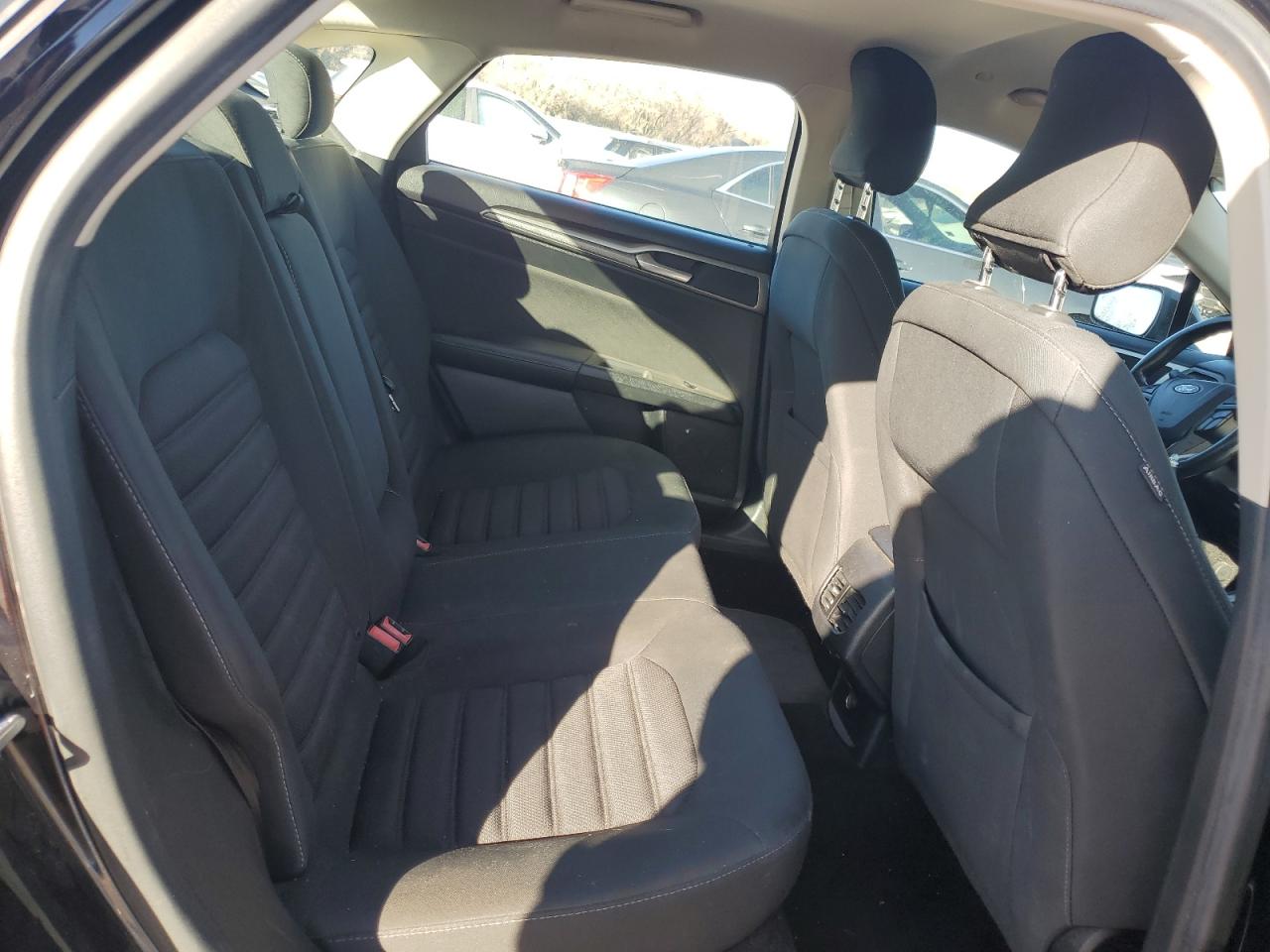 2019 FORD FUSION SE - 3FA6P0LU1KR151927 — photo 10