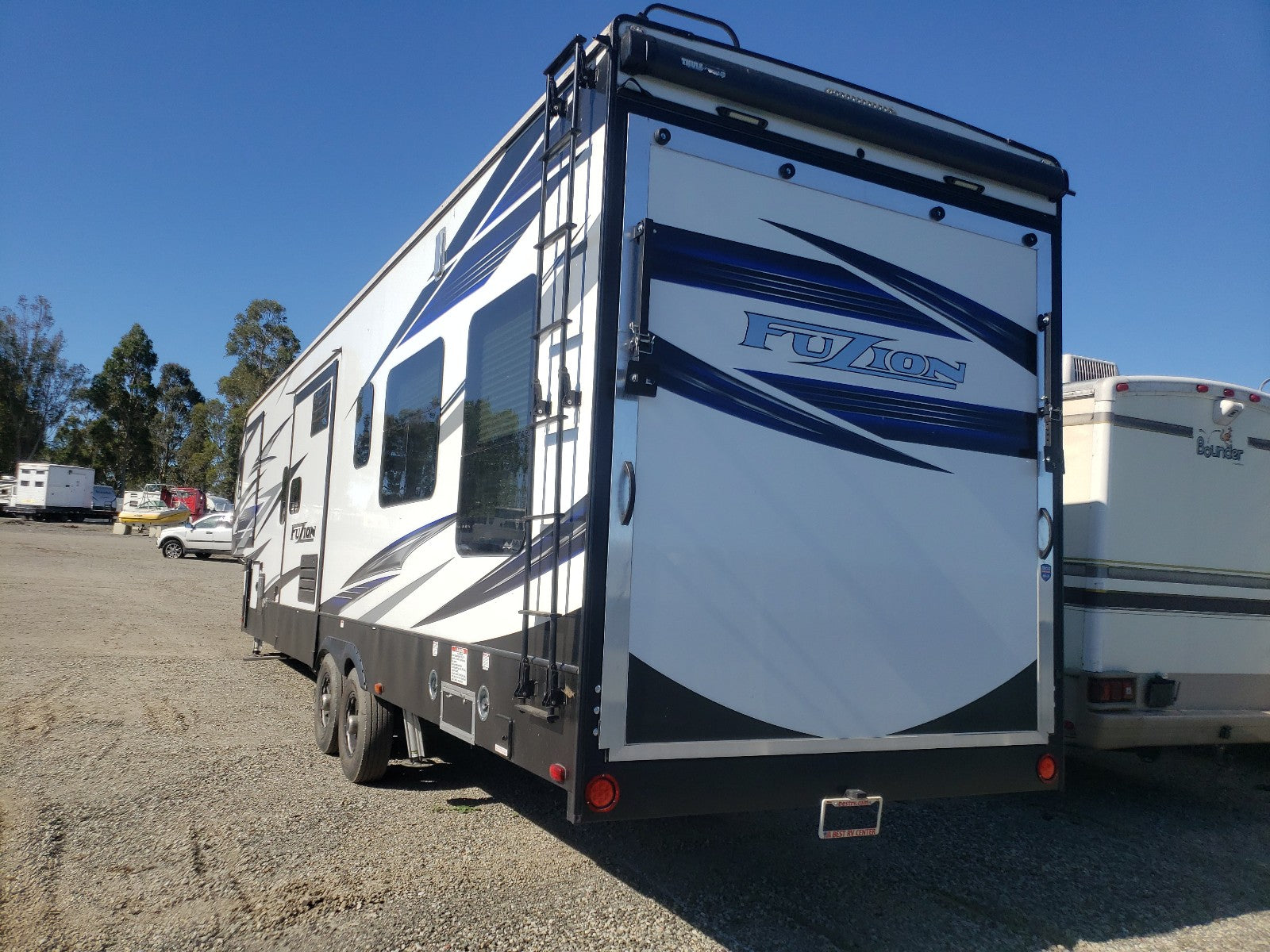 2019 FUZI CAMPER - 4YDF37327KF810469 — photo 2