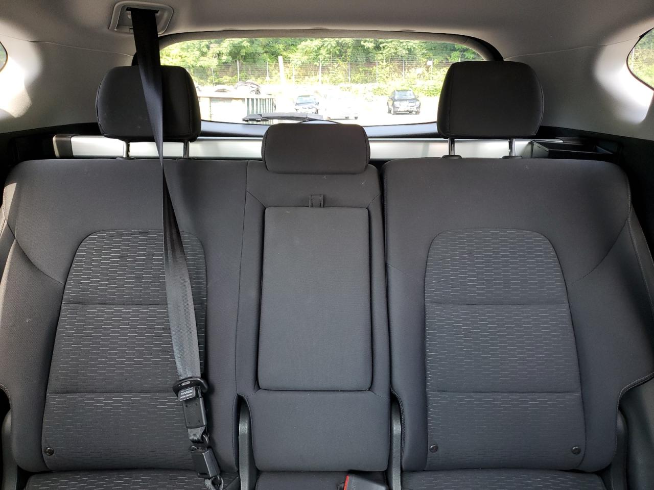 2019 HYUNDAI TUCSON SE - KM8J2CA40KU026638 — photo 9