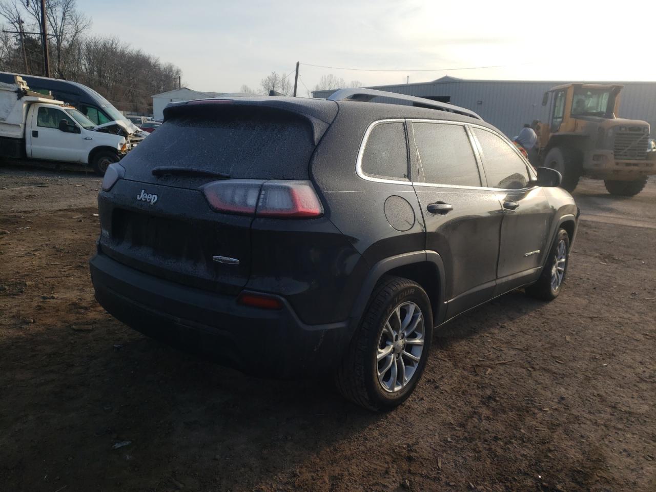 2019 JEEP CHEROKEE L - 1C4PJLLB8KD202705 — photo 4