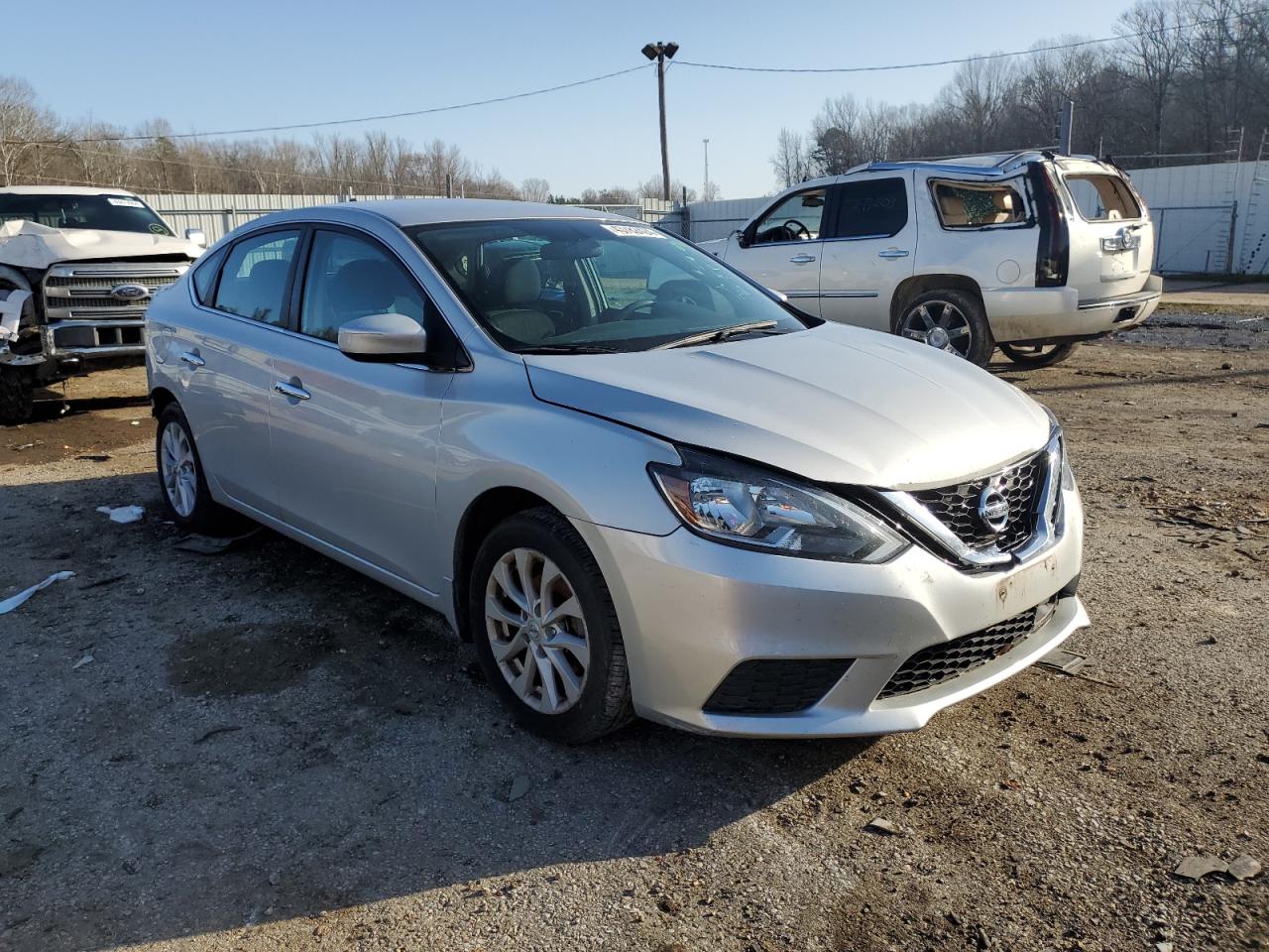 2019 NISSAN SENTRA S - 3N1AB7AP3KL614648 — photo 4