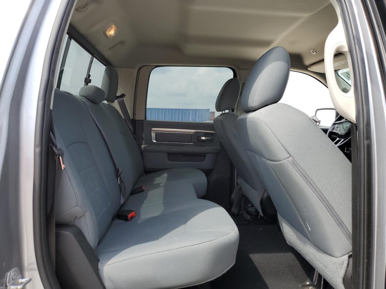 2019 RAM 1500 CLASS - 1C6RR6TT4KS643844 — photo 10