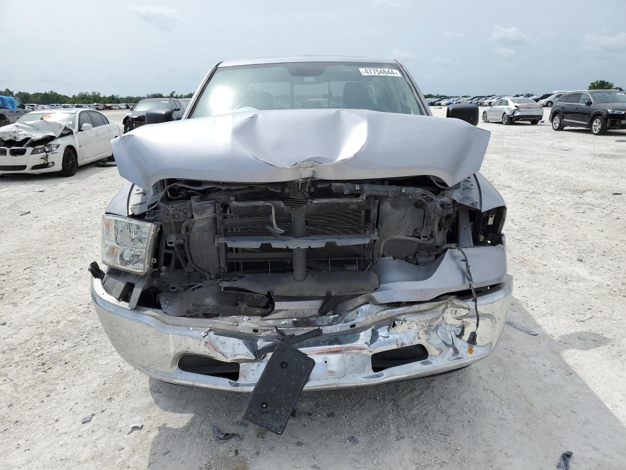 2019 RAM 1500 CLASS - 1C6RR6TT4KS643844 — photo 5