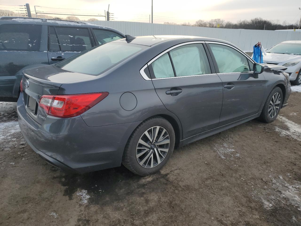 2019 SUBARU LEGACY 2.5 - 4S3BNAF6XK3006837 — photo 3