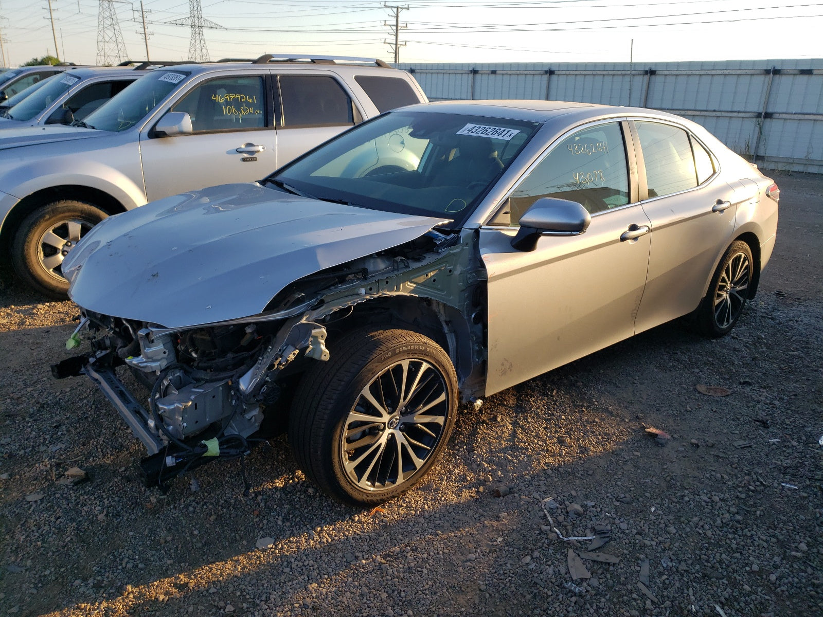 2019 TOYOTA CAMRY HYBR - 4T1B21HK9KU513933 — photo 2