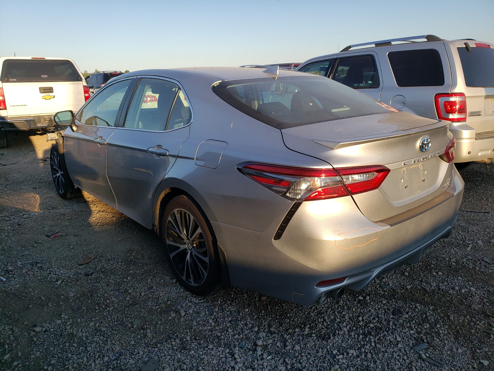 2019 TOYOTA CAMRY HYBR - 4T1B21HK9KU513933 — photo 3