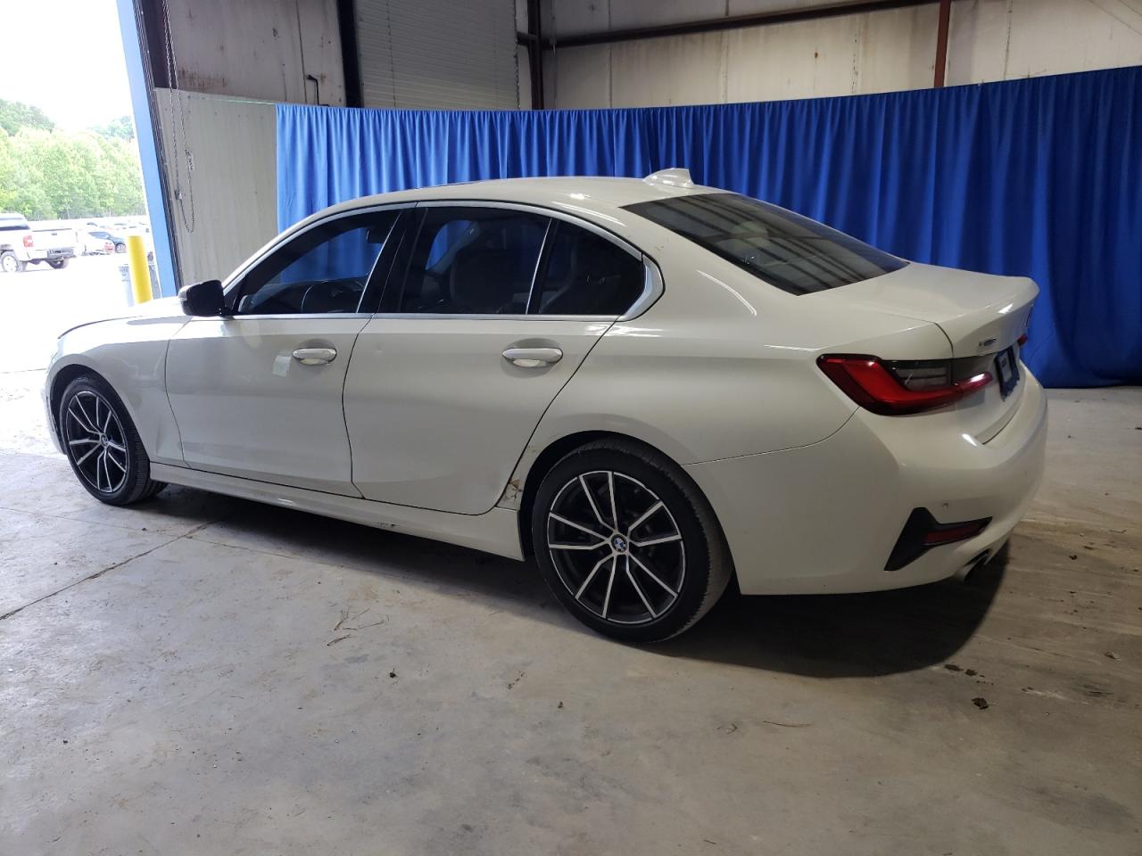2020 BMW 330XI - 3MW5R7J06L8B09203 — photo 2