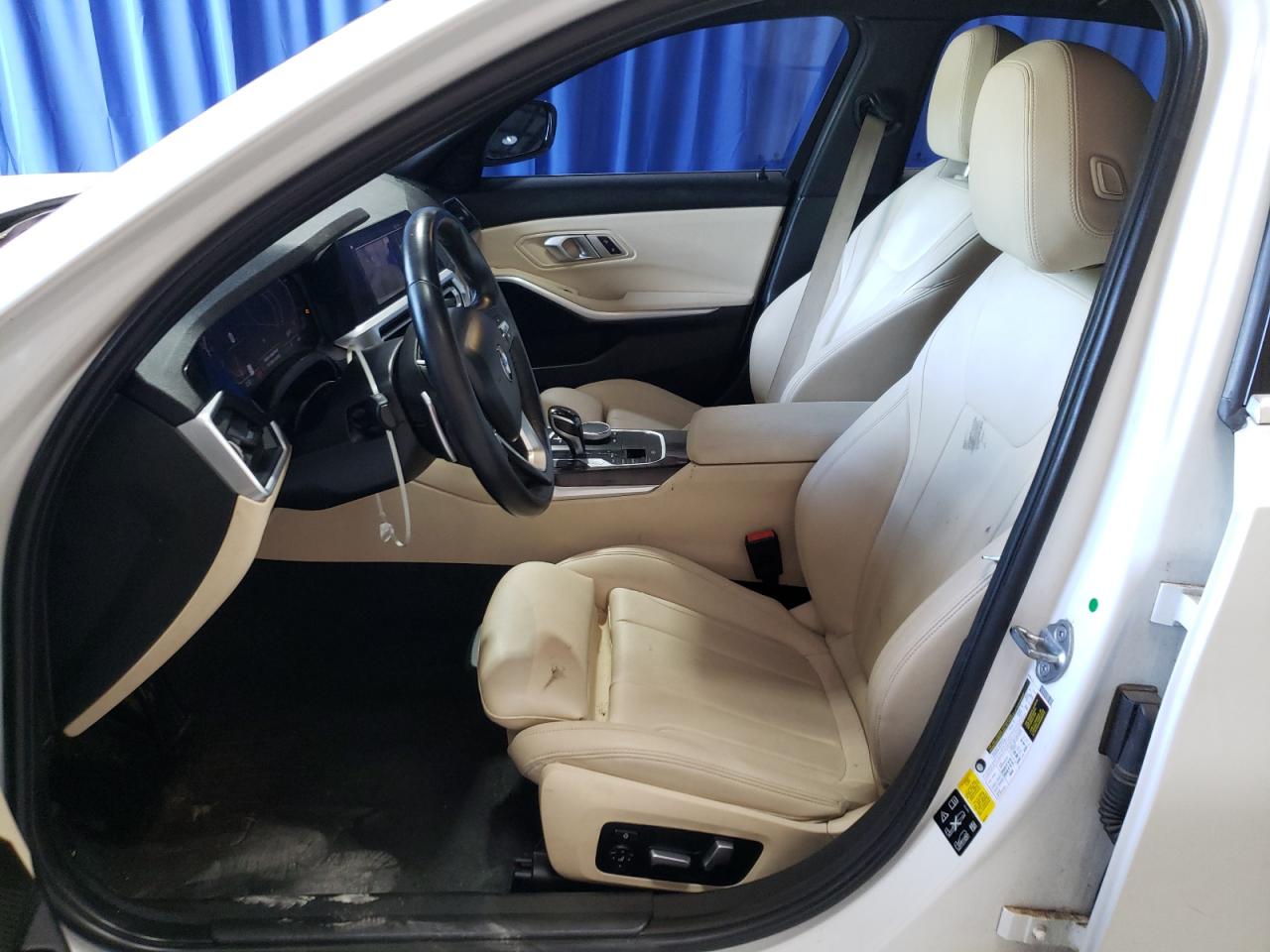 2020 BMW 330XI - 3MW5R7J06L8B09203 — photo 6