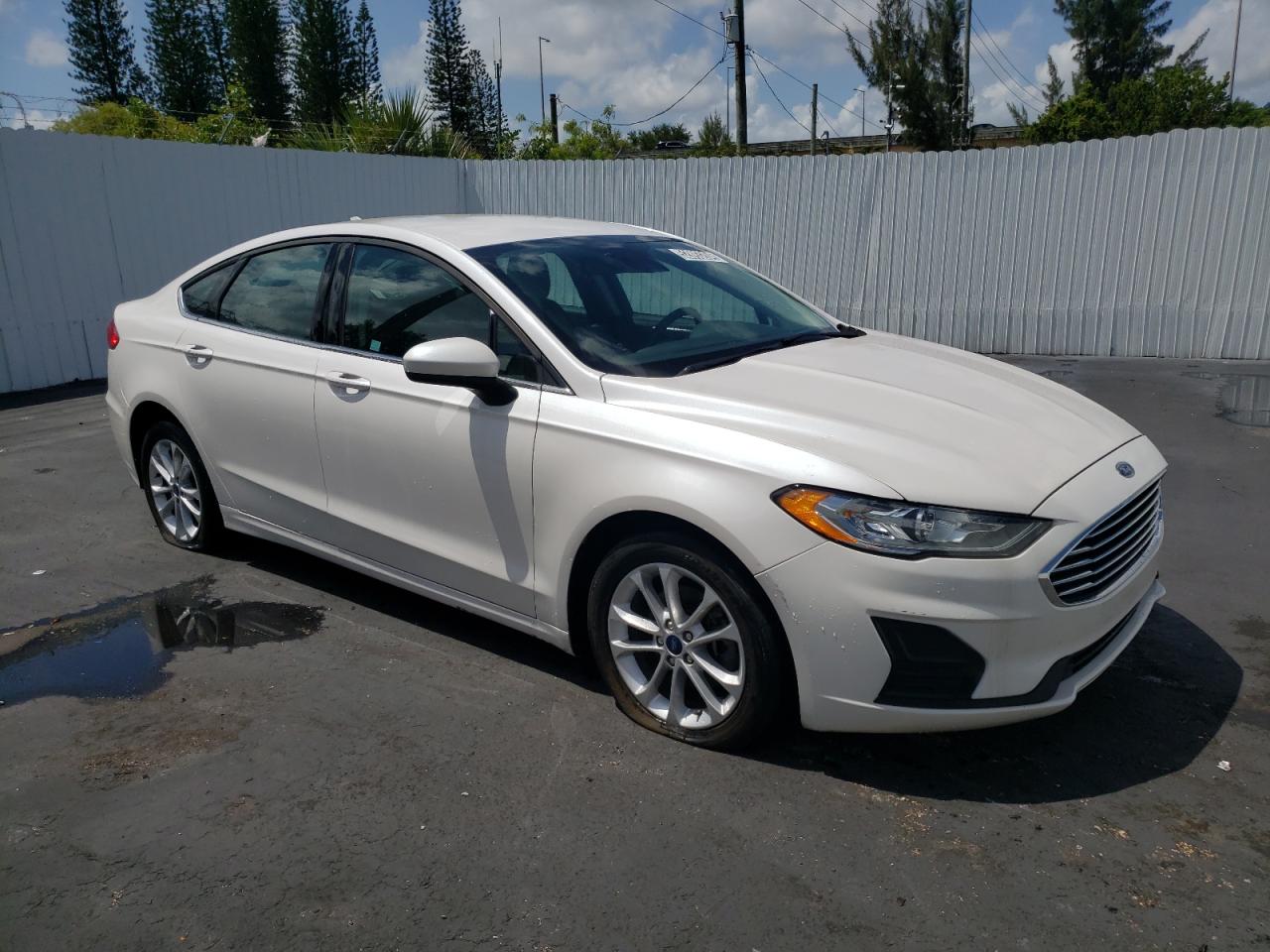 2020 FORD FUSION SE - 3FA6P0HD0LR125491 — photo 4