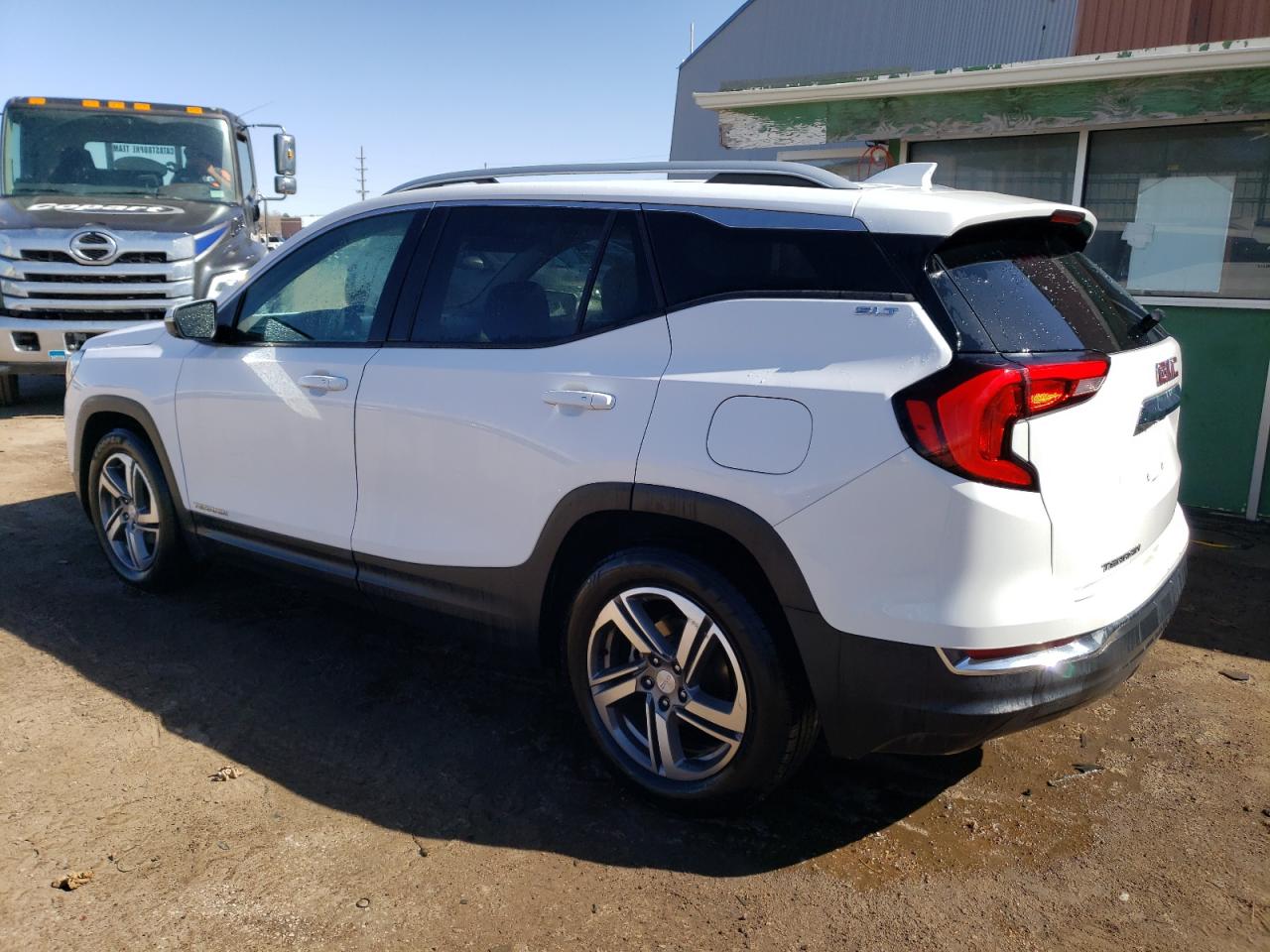 2020 GMC TERRAIN SL - 3GKALPEVXLL237521 — photo 2