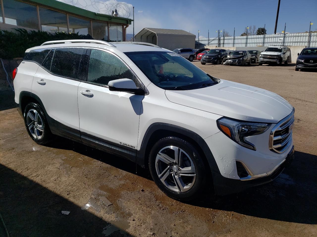 2020 GMC TERRAIN SL - 3GKALPEVXLL237521 — photo 4