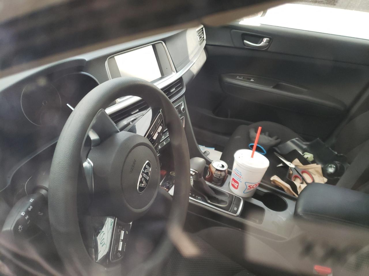 2020 KIA OPTIMA LX - 5XXGT4L35LG407527 — photo 6