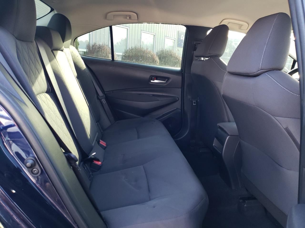 2020 TOYOTA COROLLA LE - JTDEBRBE1LJ002562 — photo 10