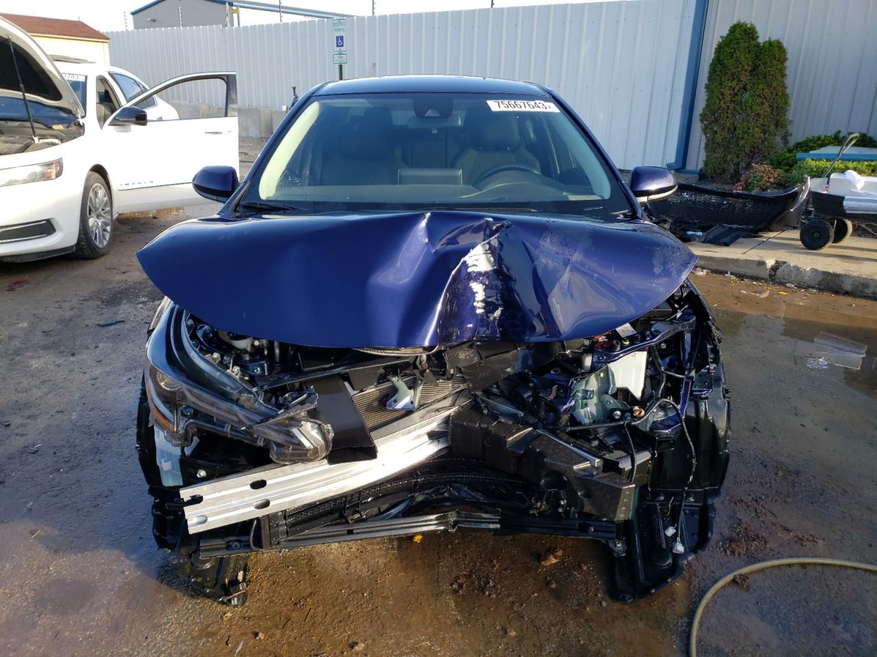 2020 TOYOTA COROLLA LE - JTDEBRBE1LJ002562 — photo 5