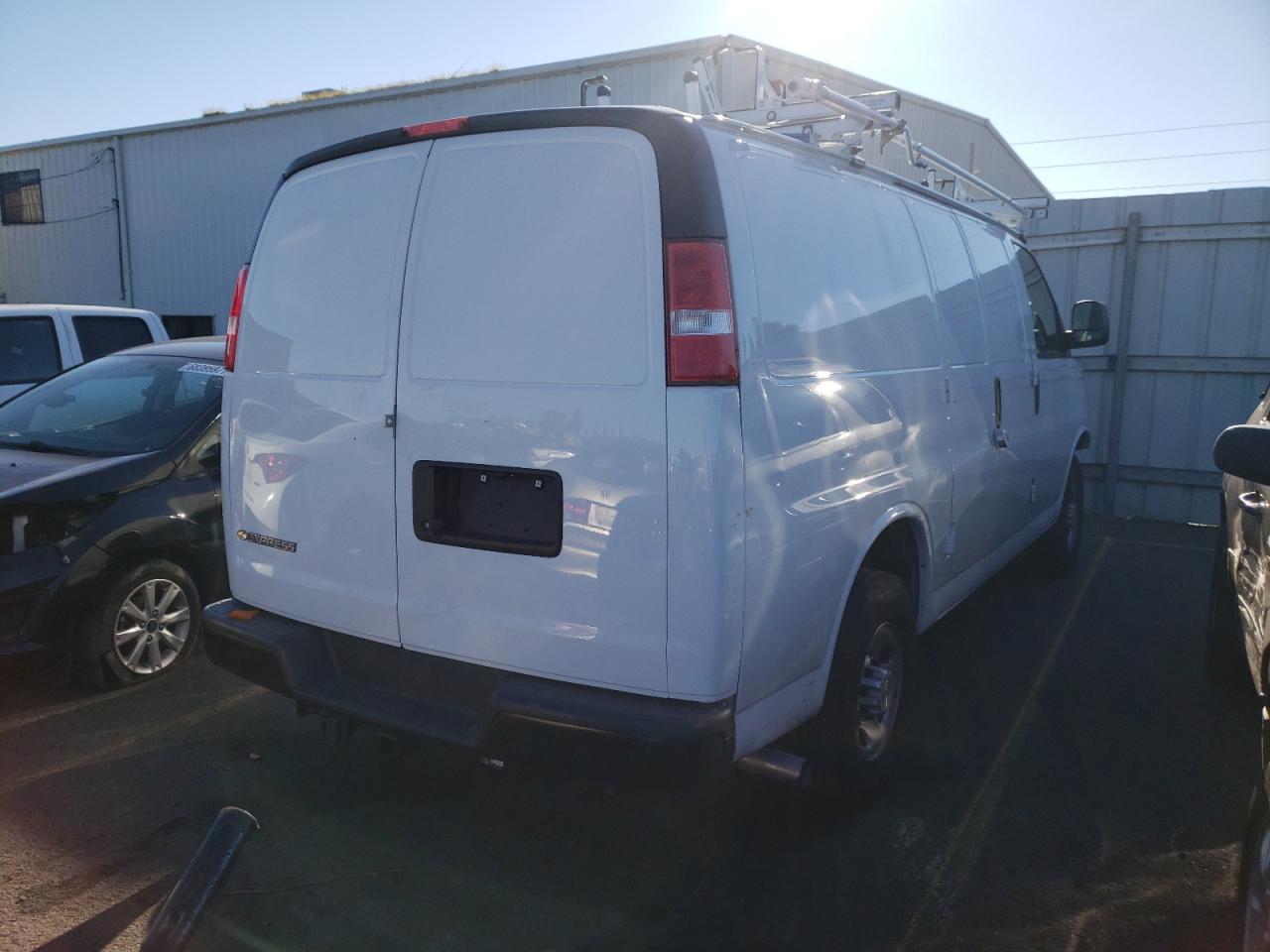 2021 CHEVROLET EXPRESS G2 - 1GCWGAF79M1197072 — photo 4