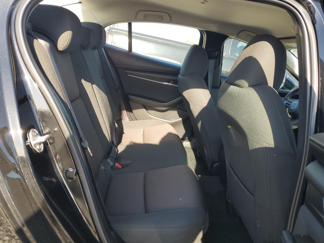2021 MAZDA 3 - JM1BPAA77M1332684 — photo 10
