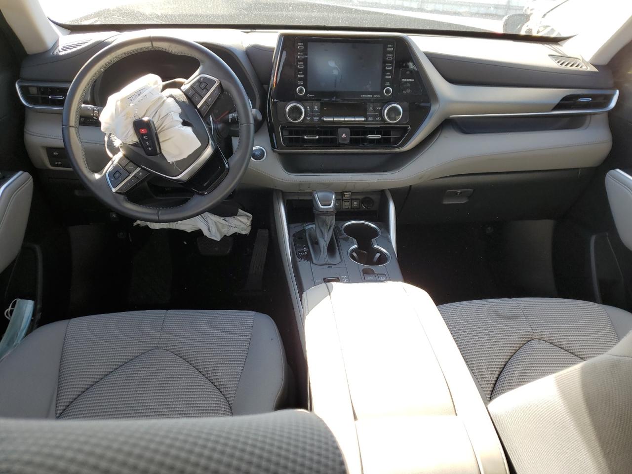 2021 TOYOTA HIGHLANDER - 5TDZZRAH5MS538136 — photo 8