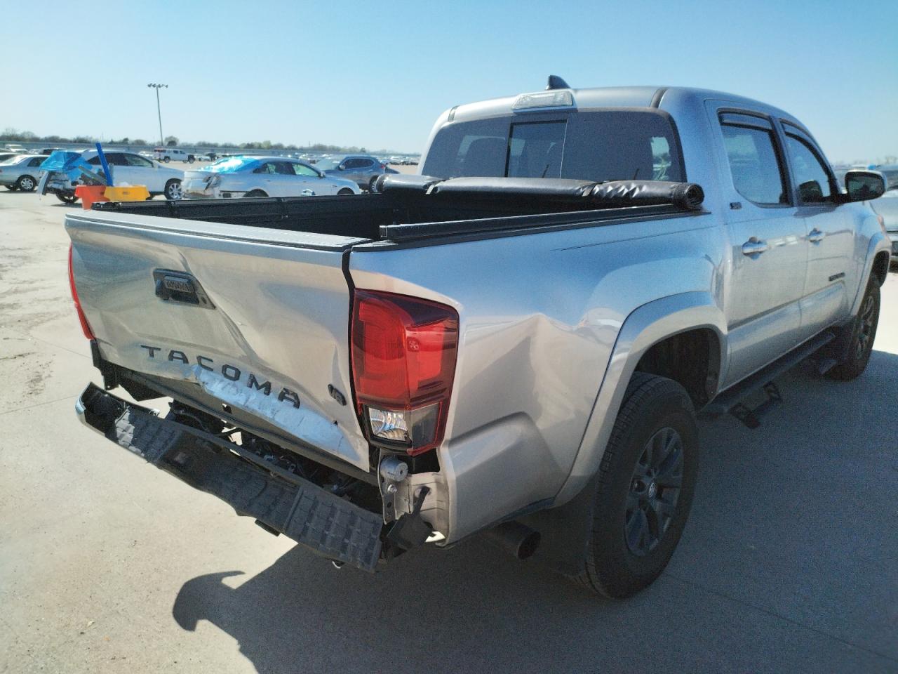 2021 TOYOTA TACOMA DOU - 5TFAZ5CNXMX114602 — photo 4
