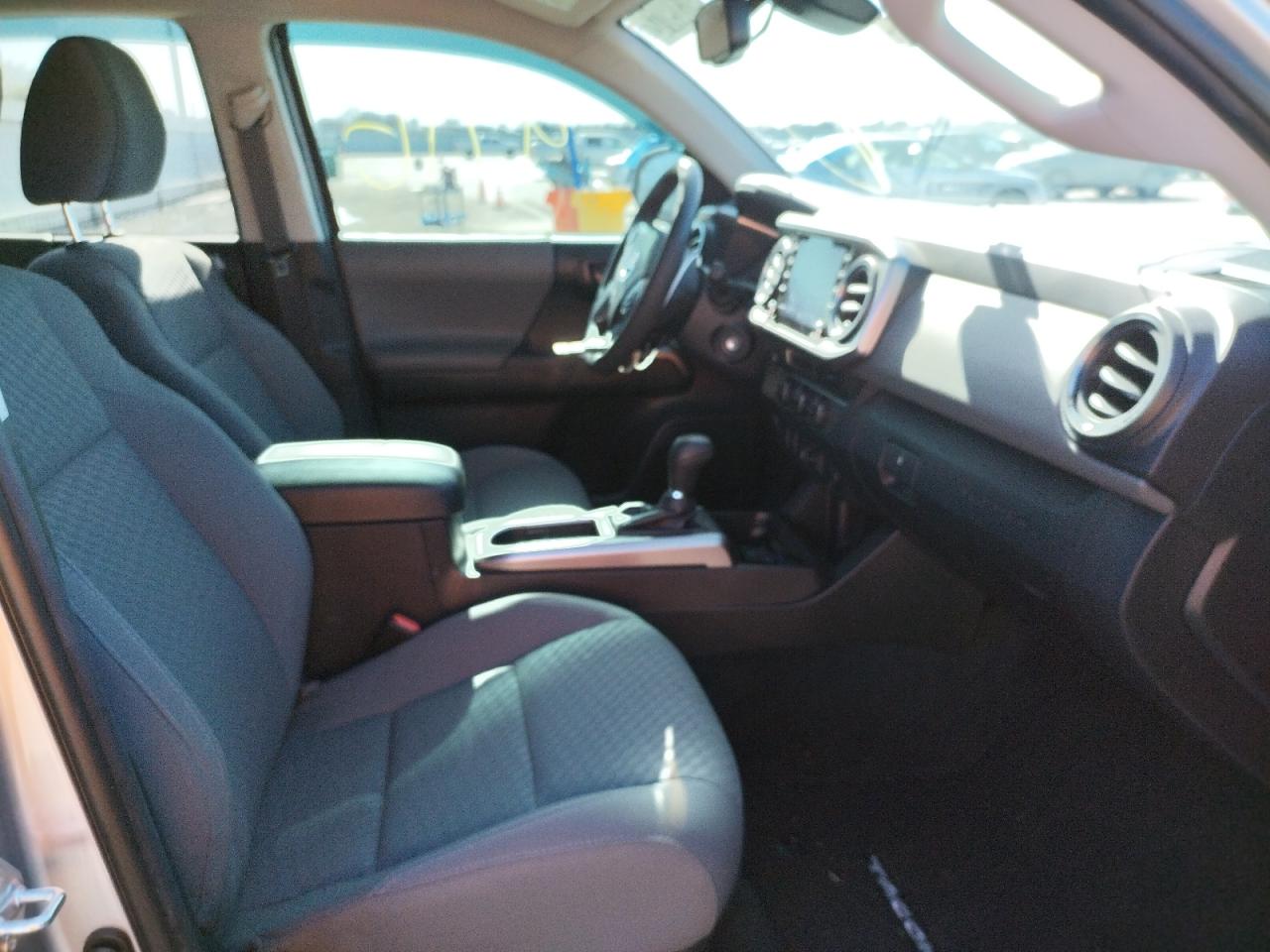 2021 TOYOTA TACOMA DOU - 5TFAZ5CNXMX114602 — photo 5