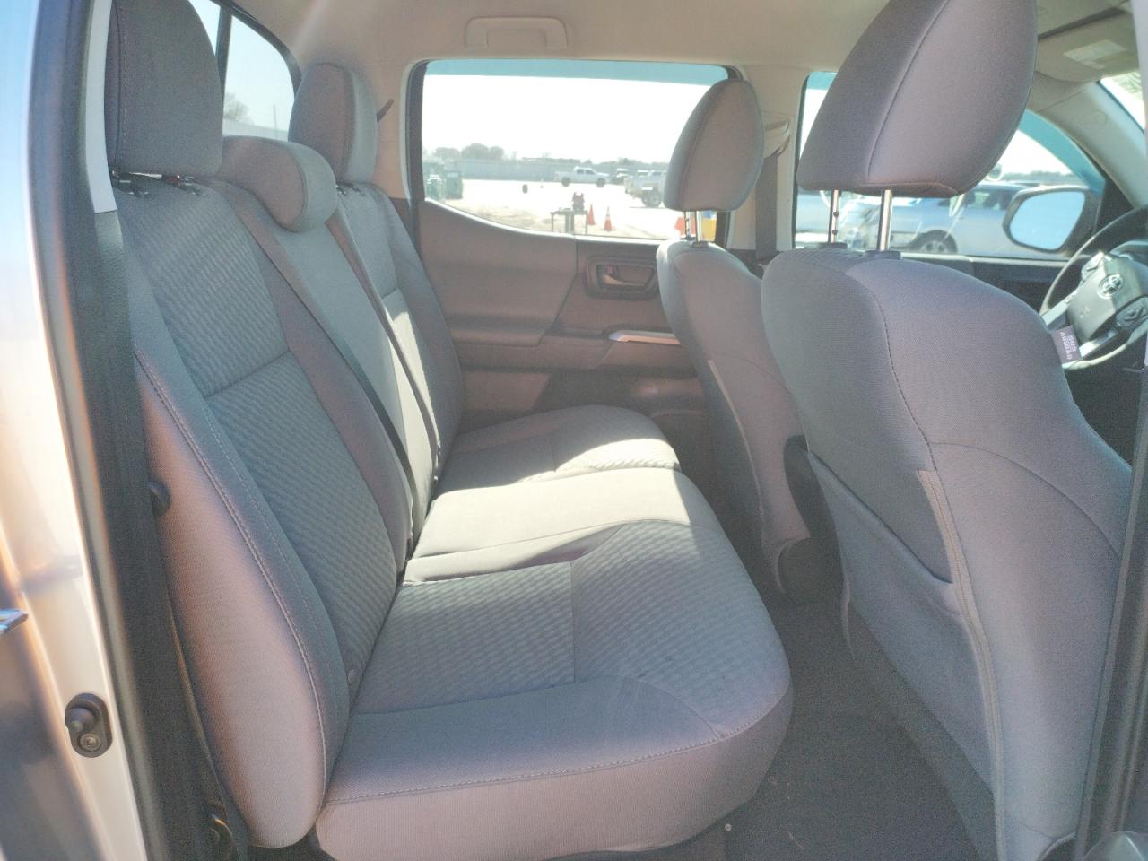 2021 TOYOTA TACOMA DOU - 5TFAZ5CNXMX114602 — photo 6