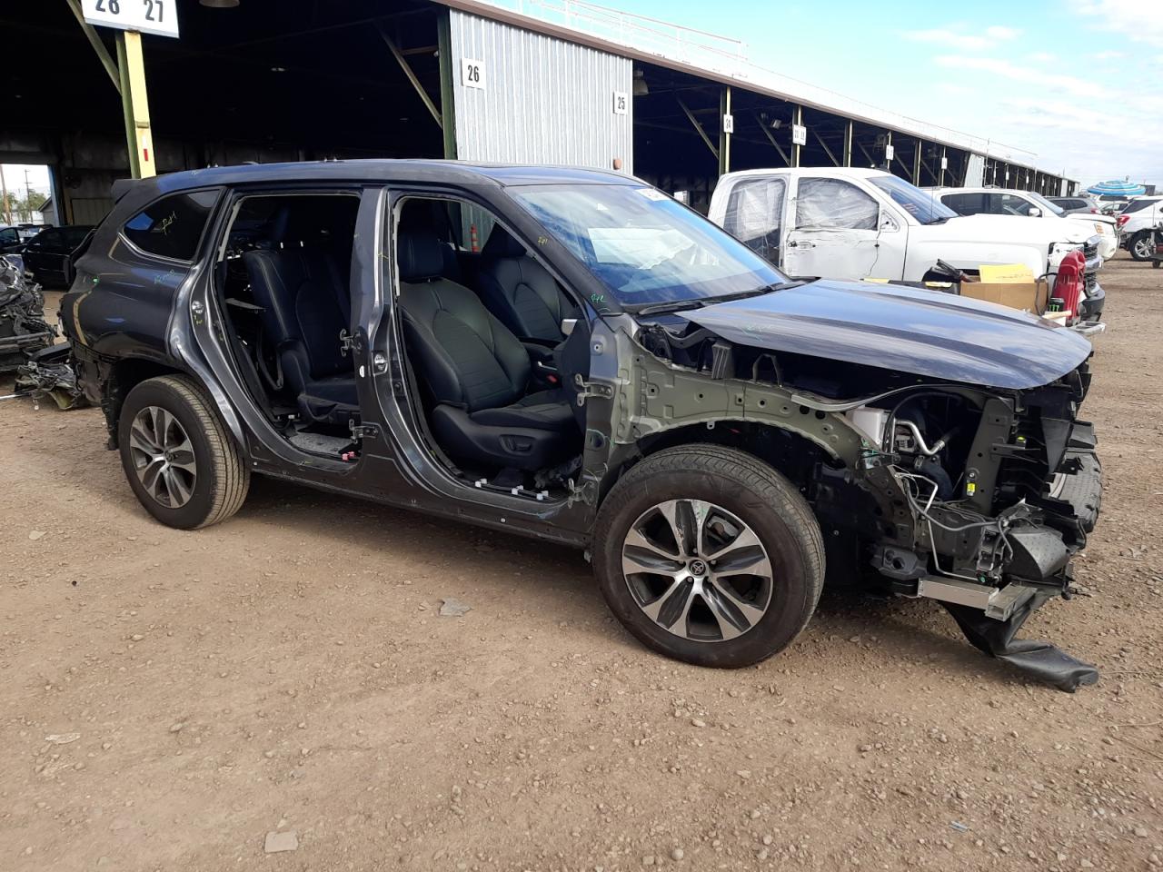 2022 TOYOTA HIGHLANDER - 5TDHZRAH0NS120869 — photo 4