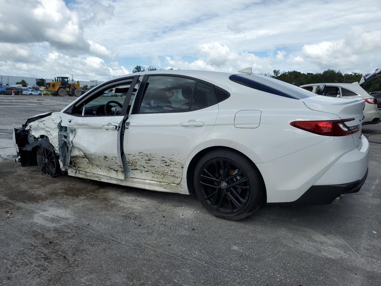 2025 TOYOTA CAMRY XSE - 4T1DAACK2SU005967 — photo 2