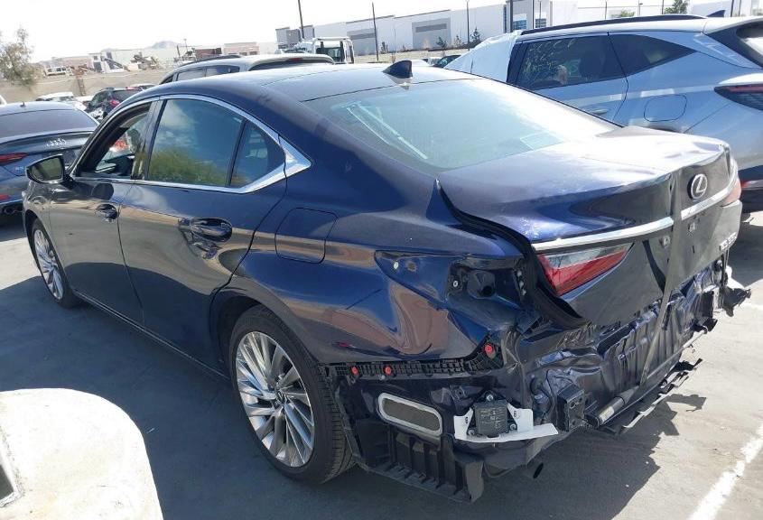Lexus ES 350 Ultra Luxury 2022 – Premium Blue Sedan | VIN: 58AFZ1B14NU135577 — photo 2