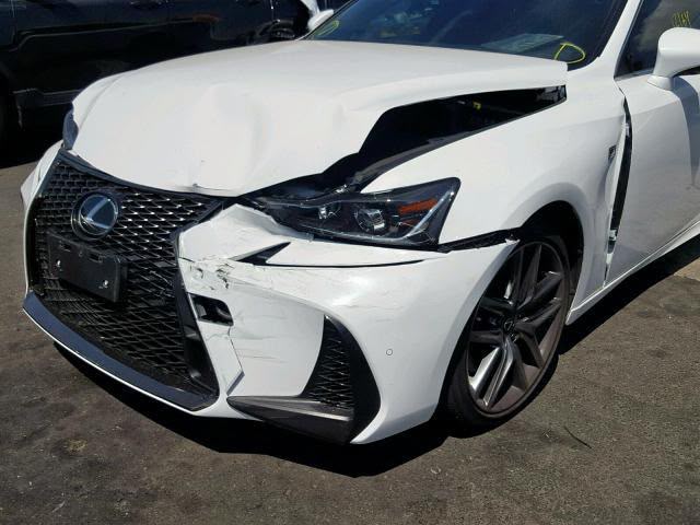 Lexus IS 300 2019 White – 2.0L RWD Sedan | VIN: JTHBA1D23K5090420 — photo 5