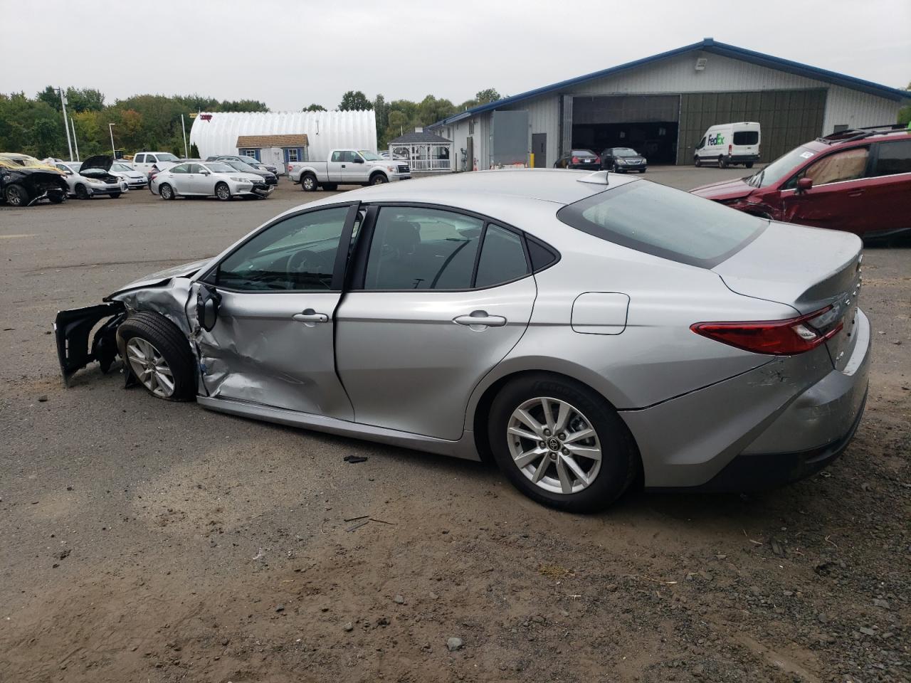 TOYOTA CAMRY XSE 2025 – 2.5L 4 Performance Vehicle | VIN: 4T1DAACK8SU006587 — photo 2