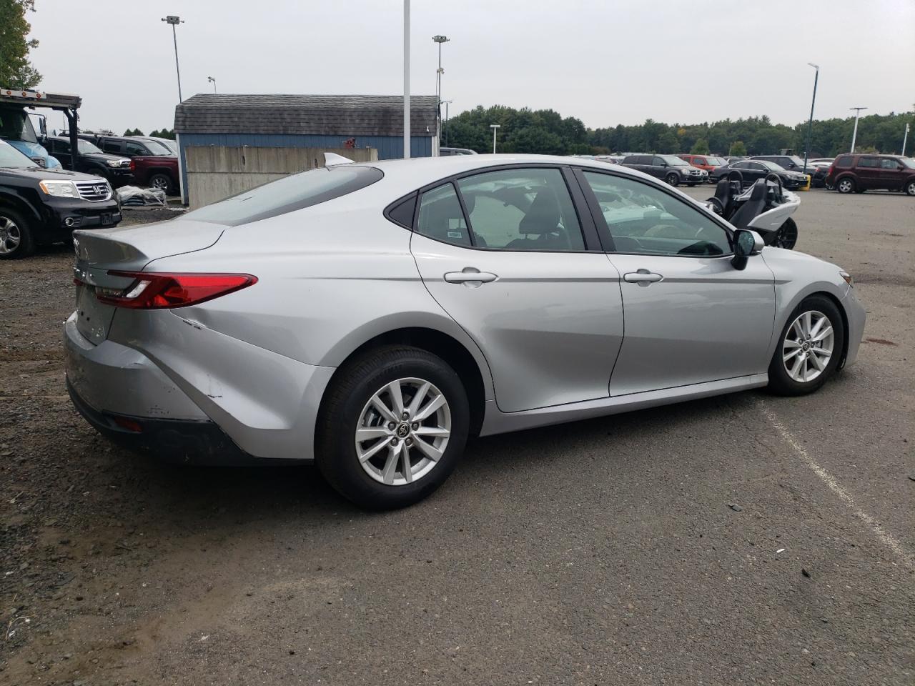 TOYOTA CAMRY XSE 2025 – 2.5L 4 Performance Vehicle | VIN: 4T1DAACK8SU006587 — photo 3
