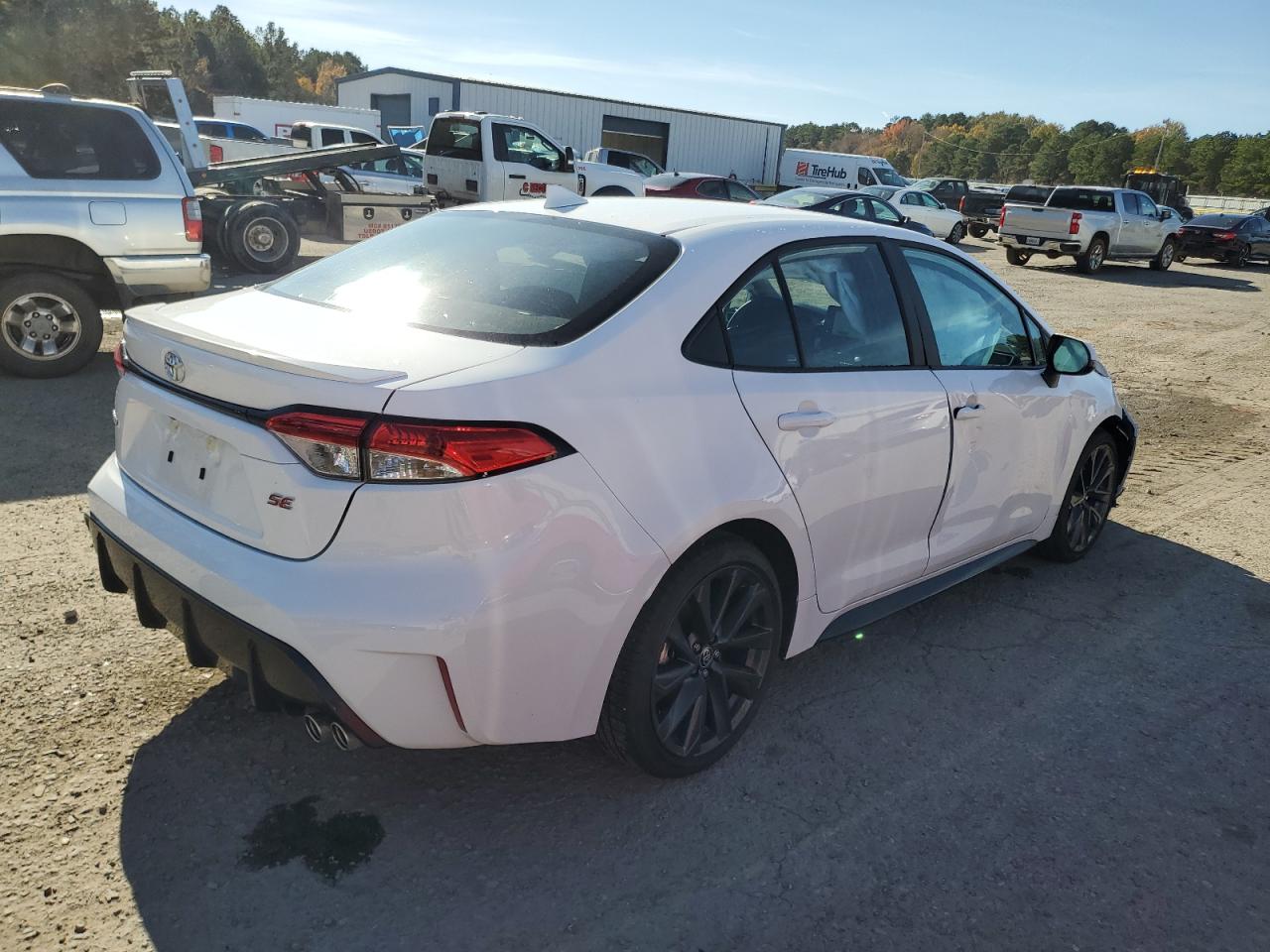 TOYOTA COROLLA SE 2025 | 2.0L 4 | VIN: 5YFS4MCE8SP217686 — photo 3